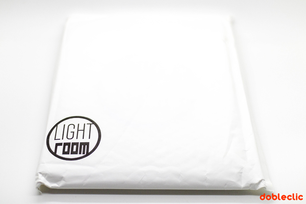 Caja de Luz DobleClic Light Room – DobleClic Estudio de Vídeo y Diseño